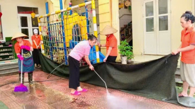 Đội ngũ CB-GV-NV của Nhà trường luôn mong muốn mang tới môi trường xanh- sạch- an toàn cho các bé