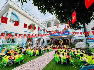 WORKSHOP TRẢI NGHIỆM SÁNG TẠO CÙNG SẮC MÀU TRUNG THU